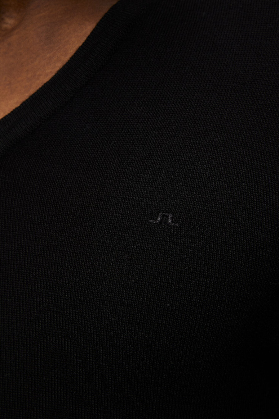 maglione con scollo a v in lana merino lymann