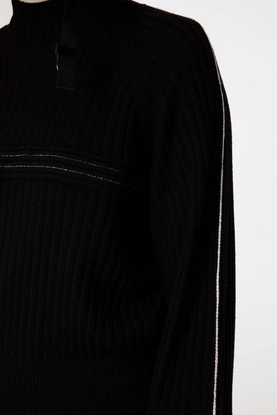 maglione lavorato a maglia nora