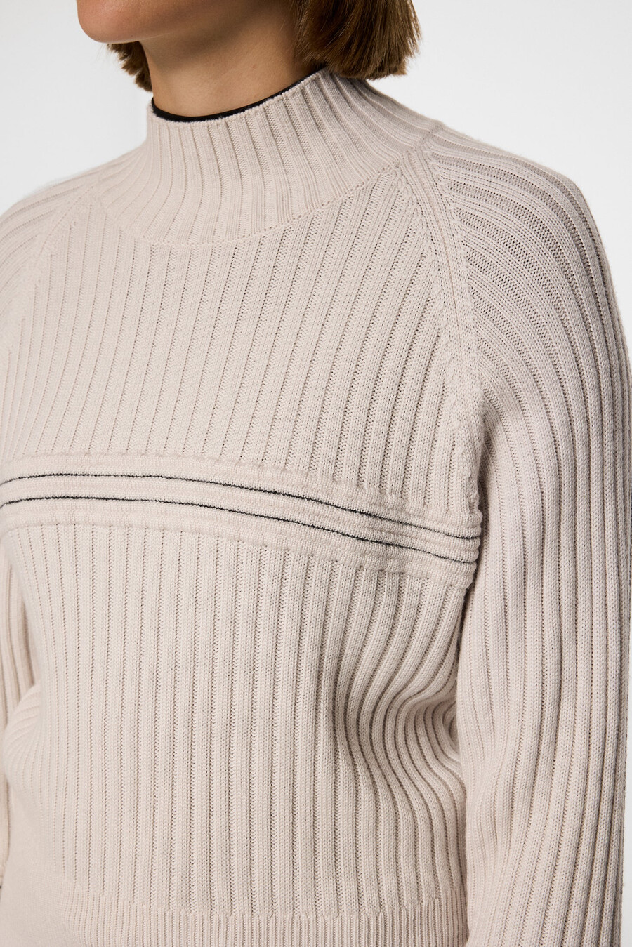 maglione lavorato a maglia nora